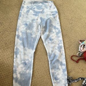Lorna Jane cloudy blue leggings